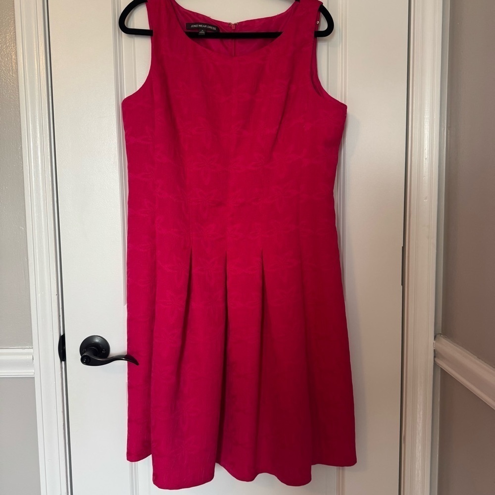 Jones Wear Elegant Fit and Flare Pink Sleeveless Size 14 Dress